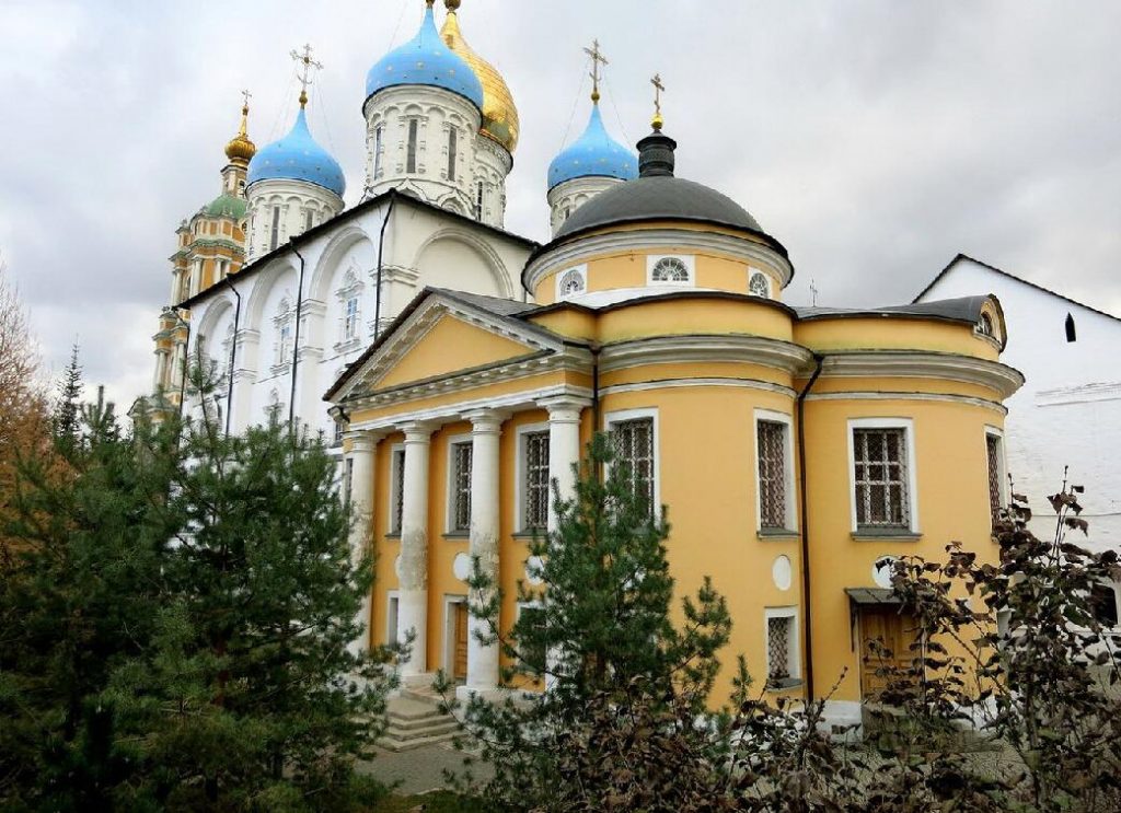 Знаменский храм Новоспасского монастыря