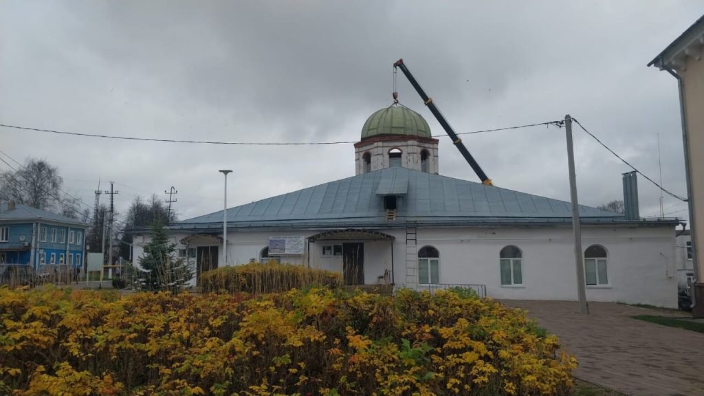На храм Архангела Михаила в Гавриловом Посаде смонтировали свод!