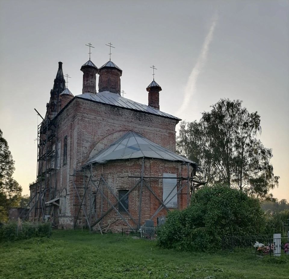 Мы завершили два сбора: для храма Покрова в Кириллово и церкви Рождества Христова в Малахово