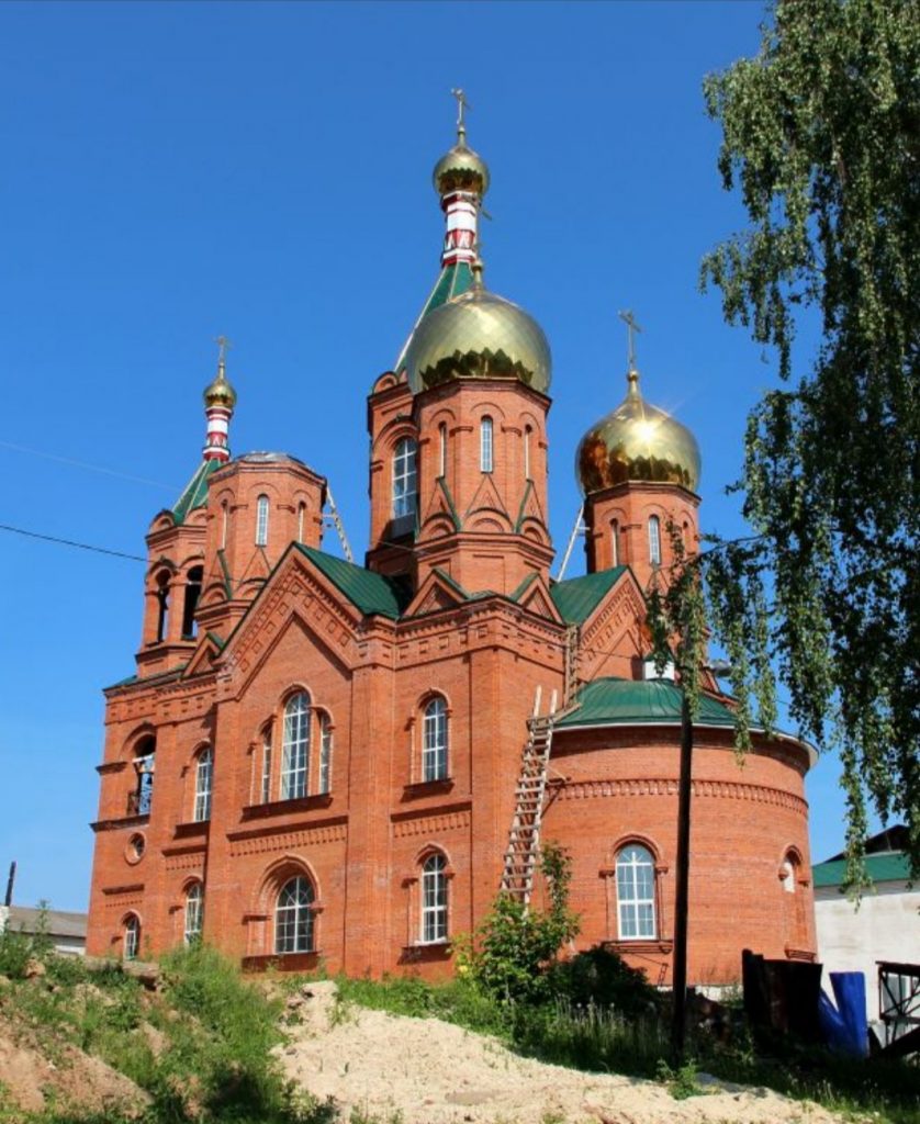 Встреча в мастерской мозаичиста. Подготовка к монтажу панно свт. Николая