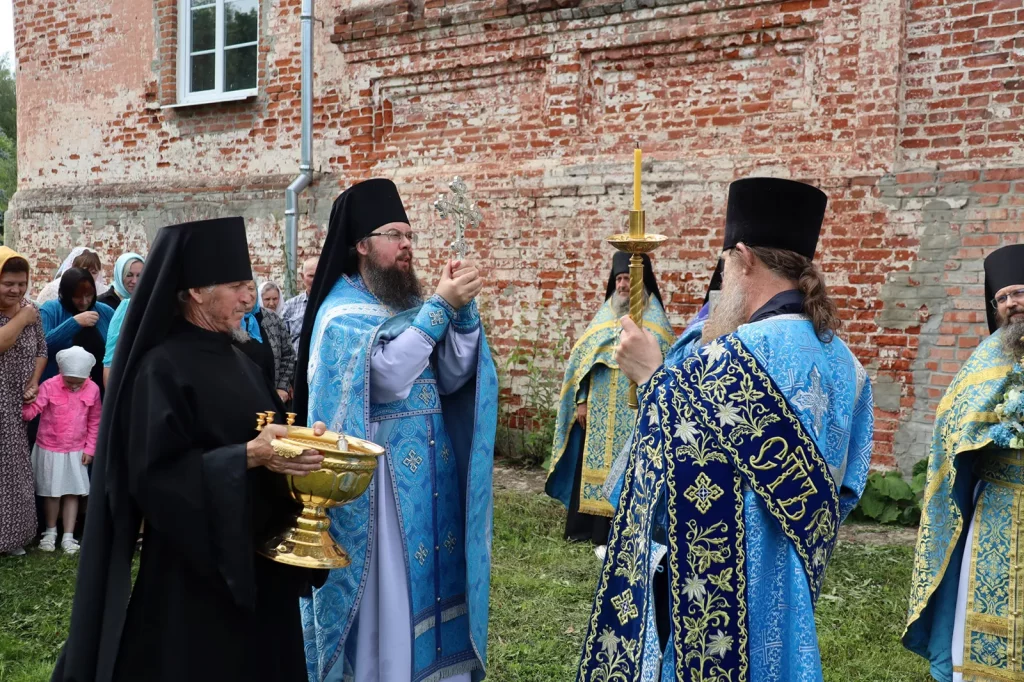 Помогаем возродить Тихвинский Керенский монастырь в с. Вадинск!