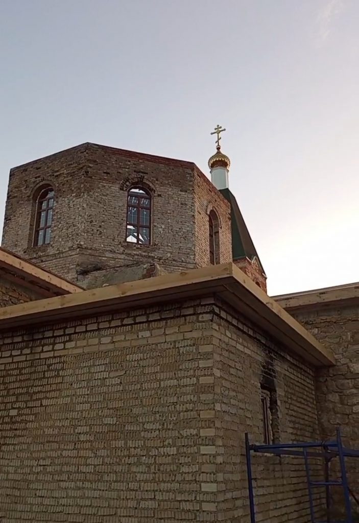 Скважина в с. Благодатное (ДНР), на которую мы собрали, работает!