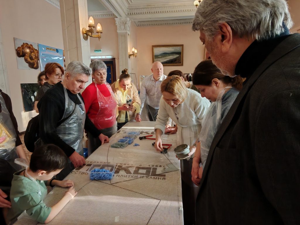 Мы приняли участие в создании мозаичного образа Свт. Николая. Приглашаем всех желающих!