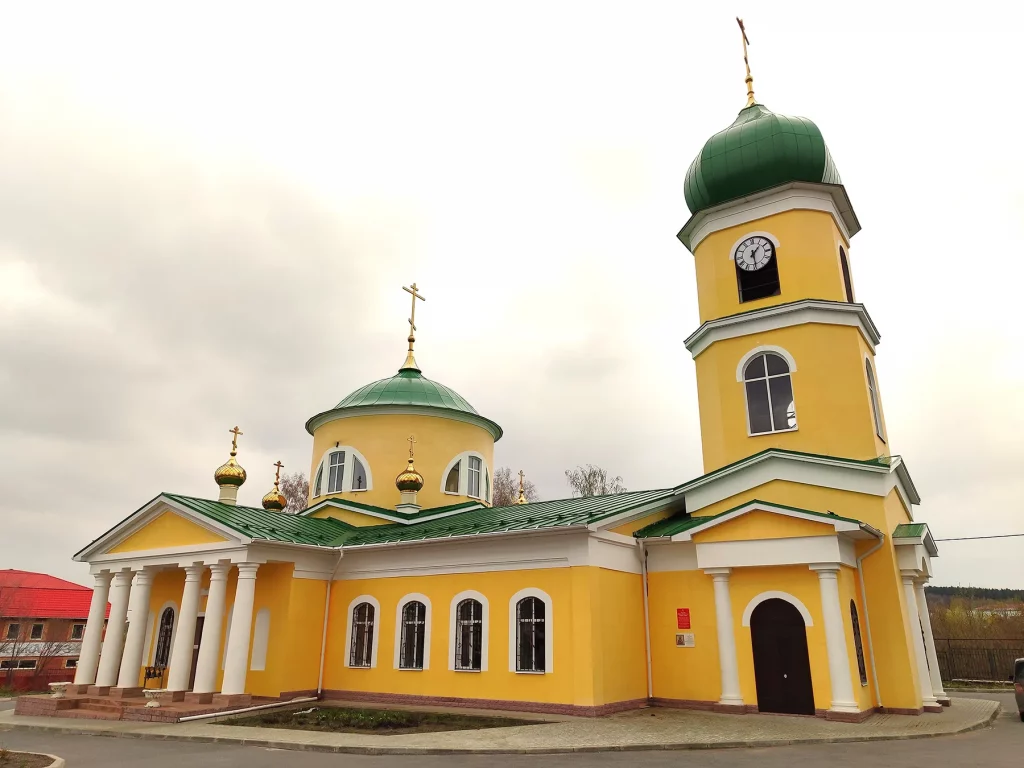 Павловка: за этот храм священник отдал жизнь. Продолжаем возрождение!