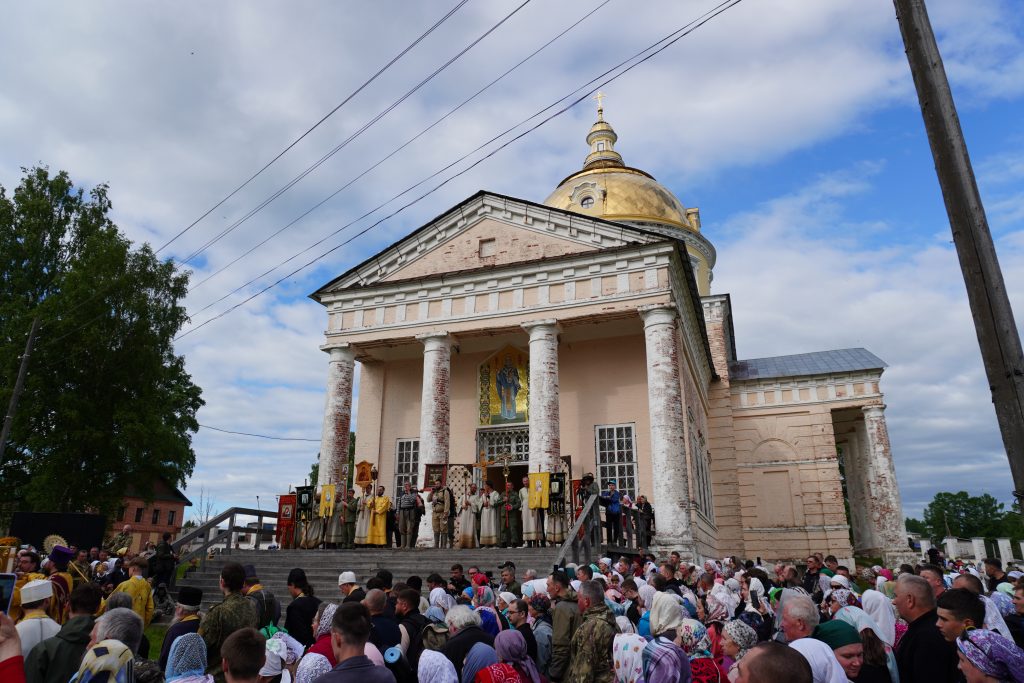 Икона Свт. Николая освящена. Фонд принял участие в Великорецком крестном ходе и торжествах
