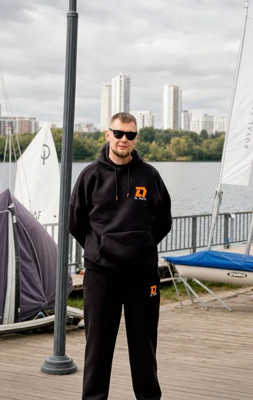 Денис Логинов