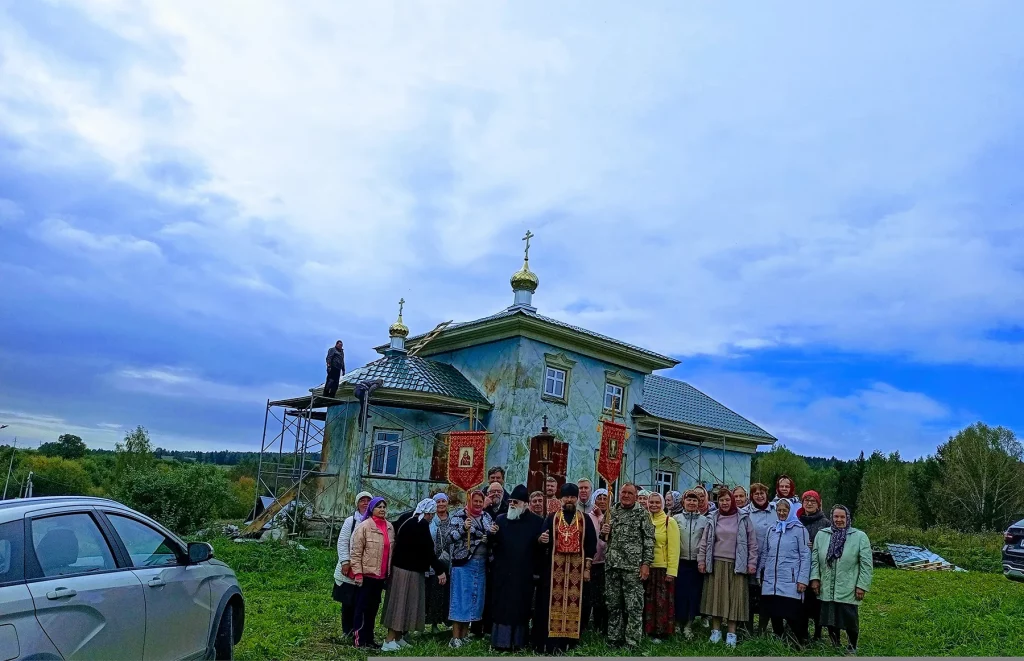 Поможем расплатиться с долгом за ремонт кровли приходу в д. Дикое Озеро!
