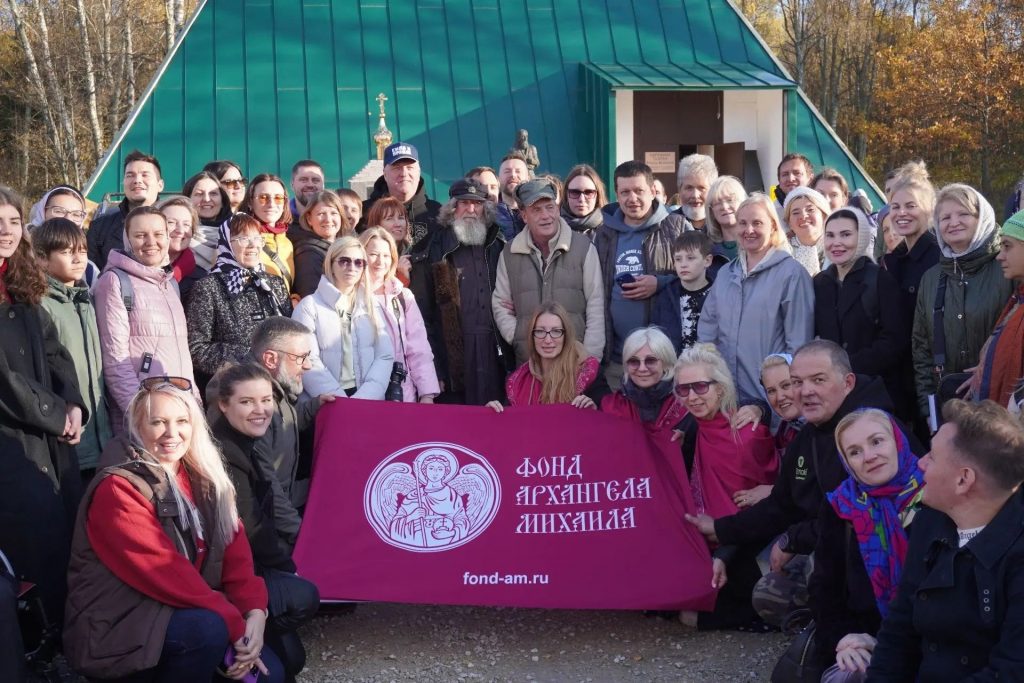 Памятный камень храма вмч. Пантелеимона в деревне Федора Конюхова заложен